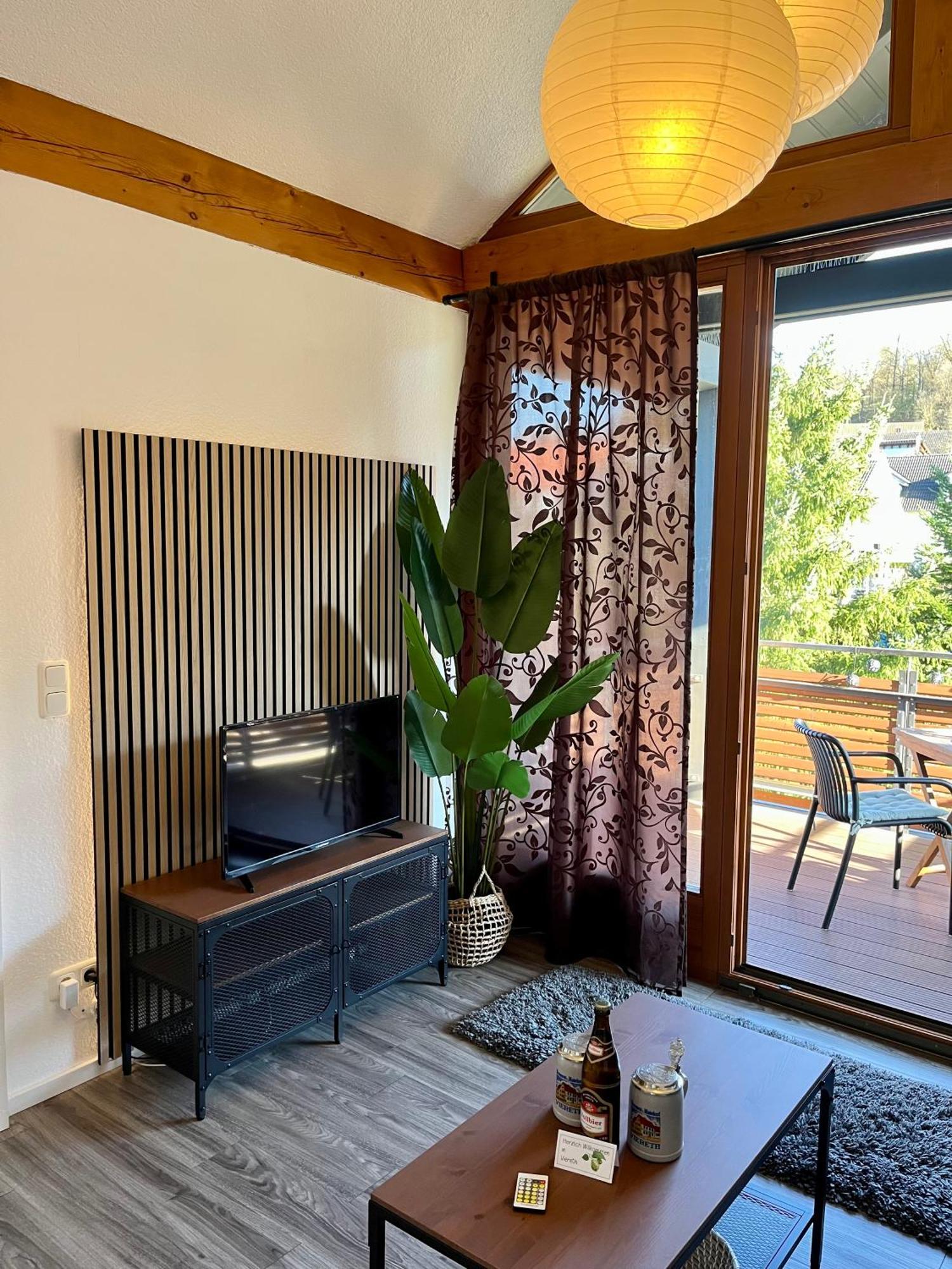Appartement Mit Blick Ins Gruene Viereth-Trunstadt Bagian luar foto